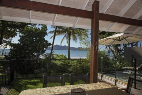 Fish on a Fence - Absolute Beachfront
